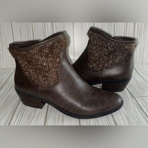 Kim Roger’s Leather Ankle Boots Size 6M
